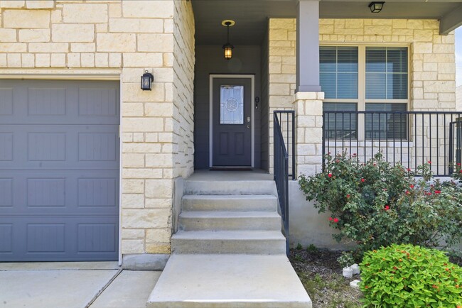 Photo - 4 Bedroom Home for Rent in San Antonio with Solar Panels – Cinco Lakes Move-In Ready!