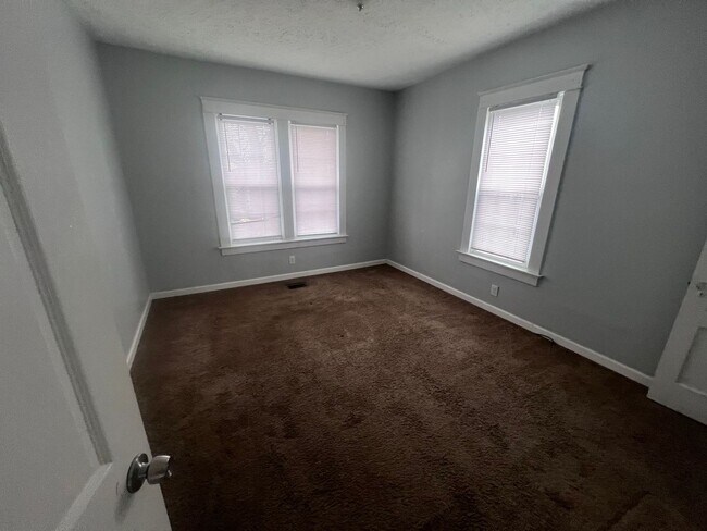 Photo - 1100 N 6th St