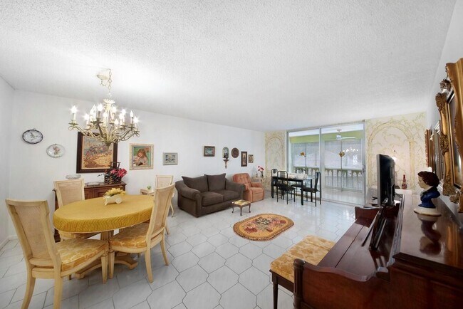 Photo - 500 NE 12th Ave Unit 202