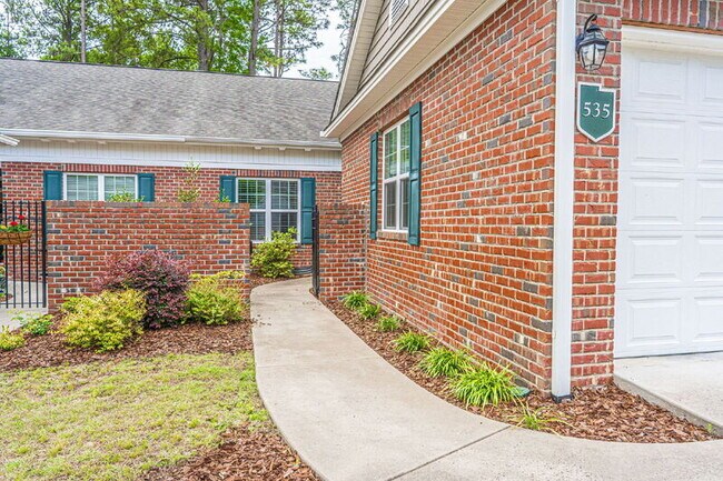 535 Lighthorse Cir