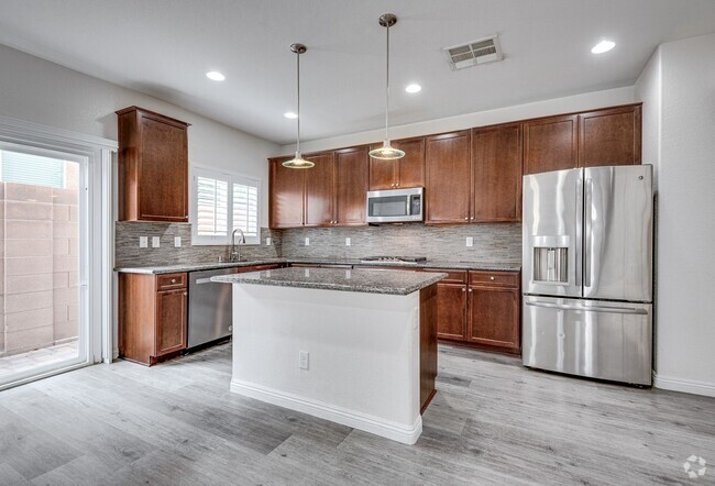 Building Photo - Located in a gated community with a pool a... Rental