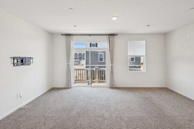 Photo - 2014 Yellowstone Blvd