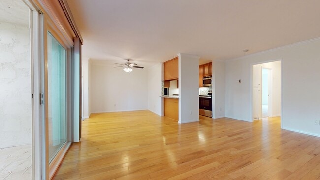 Photo - 902 Camino Real Unit 106