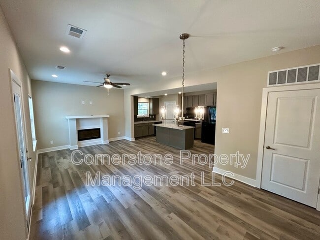 Building Photo - 8522 Kickapoo St Rental