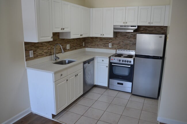 Building Photo - 50 Myano Ln Unit # 11