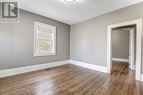 Photo - 123 Erie St