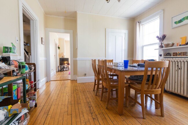 Photo - NO BROKER FEE!  SPACIOUS AND BRIGHT BRIGHTON CTR 5 BED/3 BATH AVAIL 9/1