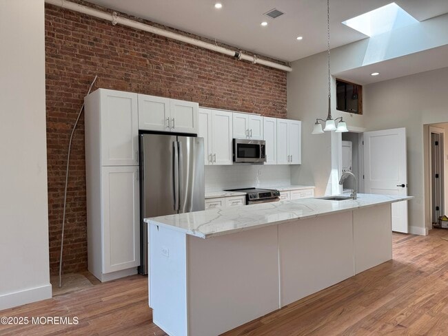 Photo - 7 Broad St Unit 3