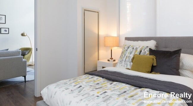 Photo - 101 S Huntington Ave Unidad 609