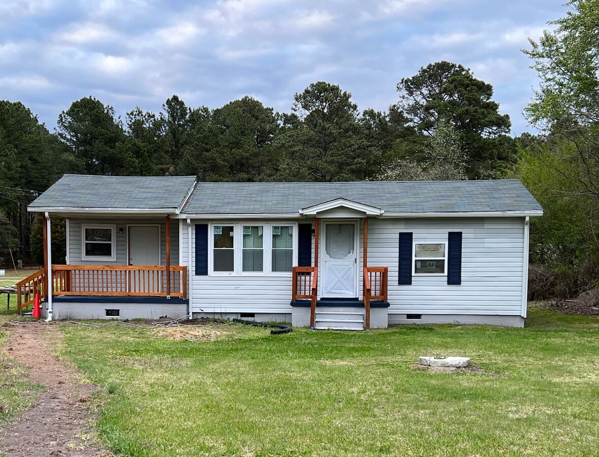 Photo - 120 Moore Rd House