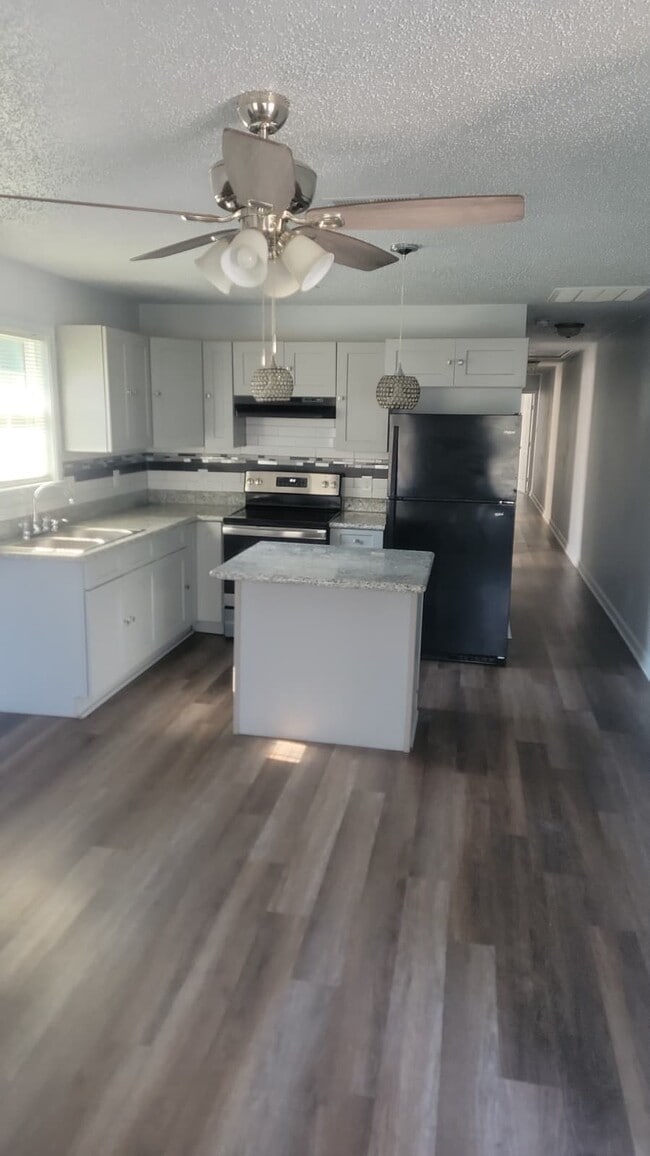 Photo - 5434 N Miro St