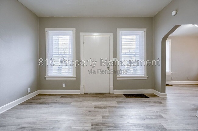 Photo - 5701 Anderson Ave
