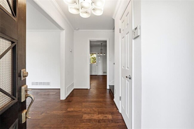 Photo - 4832 Valley View Ct