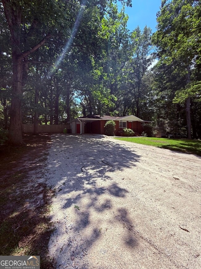 Photo - 317 Hilltop Circle Extension SW