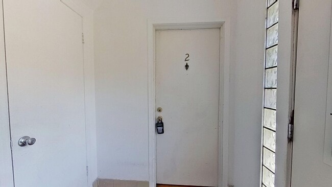 Photo - 1529 McDuff Ave S Unit 1529 McDuff Ave S #2
