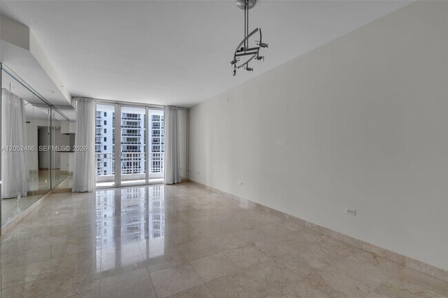 Photo - 801 Brickell Key Blvd Unidad 2108