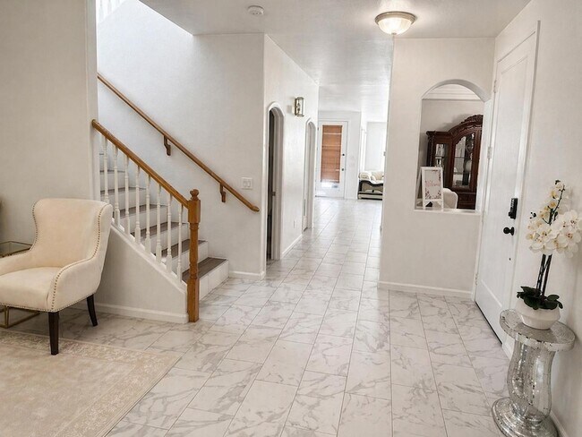 Photo - 8611 S 45th Glen