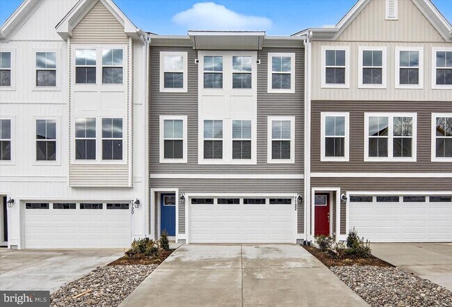 Photo - 7722 Harlow Cir