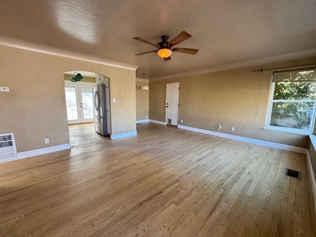 Photo - Great Location 2 Bed 1 Bath!