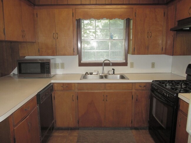 Photo - 305 W Florida Ave