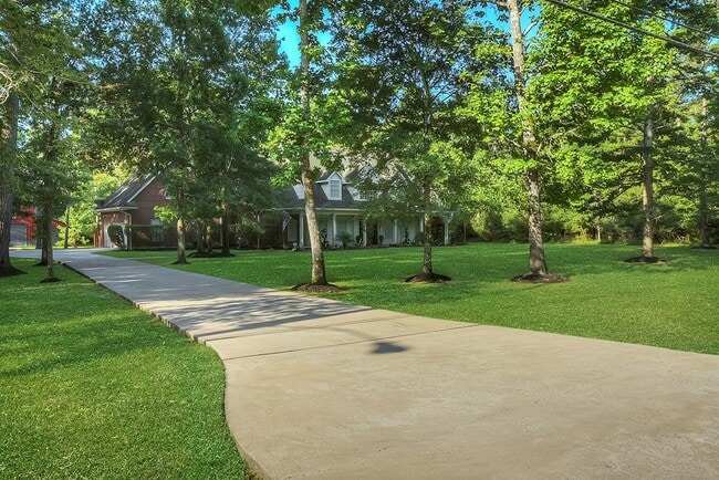 Photo - 10819 Lake Windcrest Blvd