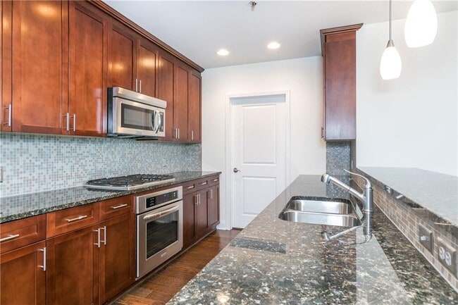 Photo - 270 17th St NW Unidad 1410