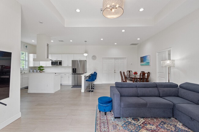 Photo - 6934 Grapeview Blvd