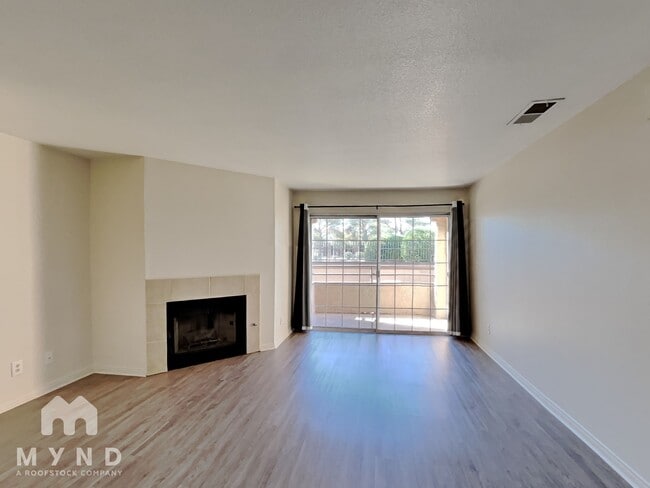 Photo - 2200 S Fort Apache Rd Unidad 1089