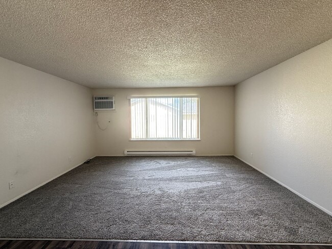 3708 W 6th Ave