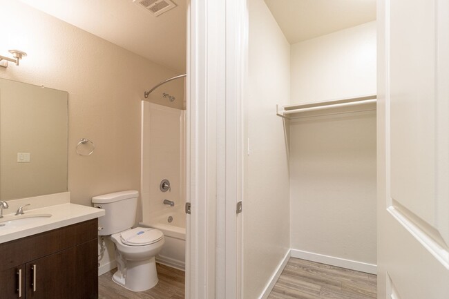 Photo - Riverbend Apartments