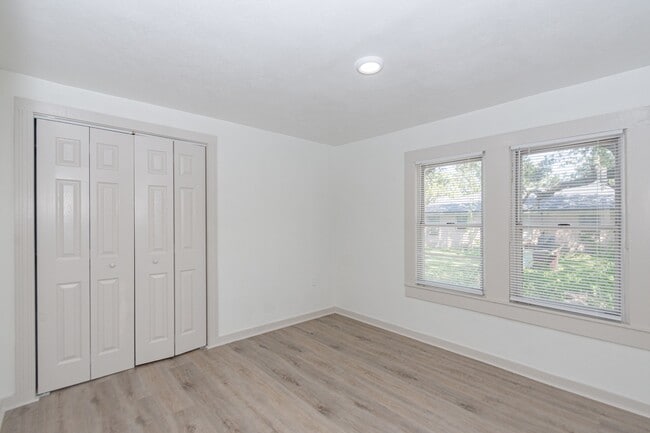 Building Photo - 108 Lostracco St