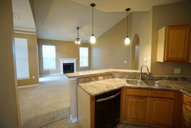 Photo - 2-Bed, 2-Bath, Condo with Garage in The Villas Condominiums