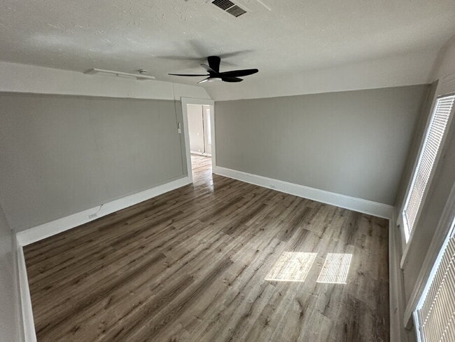 Photo - 3193 W 50th St Unit 2