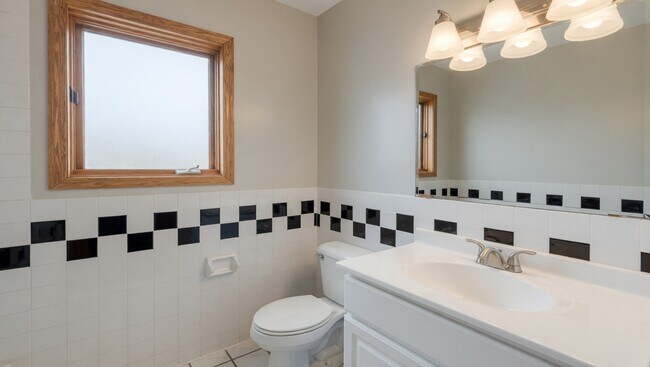 Photo - 1340 N Campbell Ave Unit 3