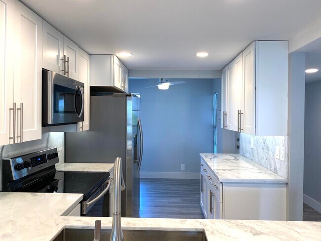 20 Royal Palm Way Unit 401