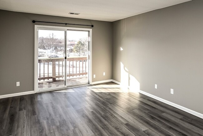 Photo - Spacious and updated 2 bed 1.5 bath! Unit 05