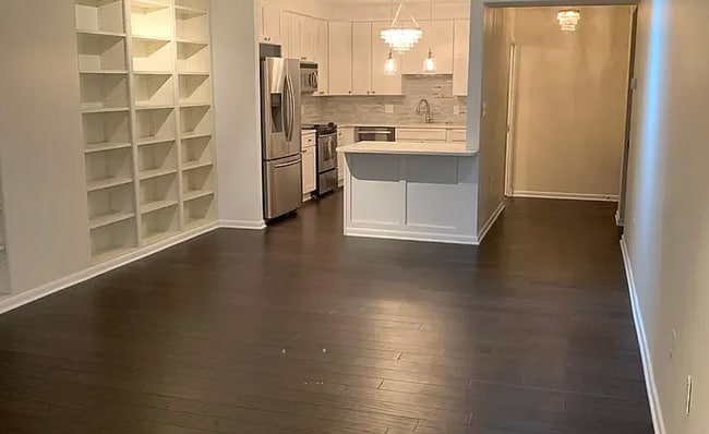 Photo - 1045 31st St NW