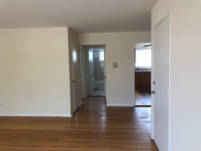 Photo - 6130 N Seeley Ave Unit 3S