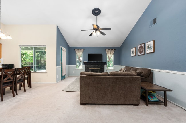 Photo - 2173 Spruce Ave