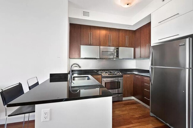 100 Jay St Unit 24E