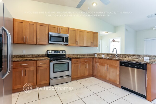 Photo - 6225 Mullin St