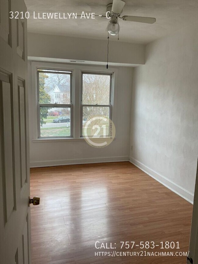 Photo - 3210 Llewellyn Ave Unit C