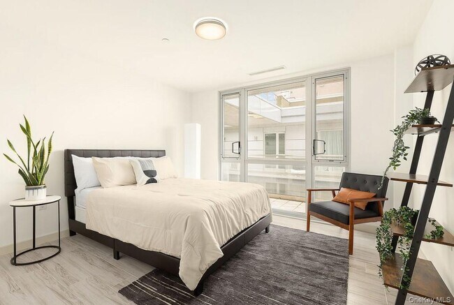 Photo - 14-50 110th St