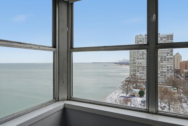 Photo - 6301 N Sheridan Rd Unit 14G