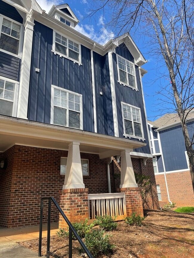 Photo - Charming home in the desirable Walnut Hill complex