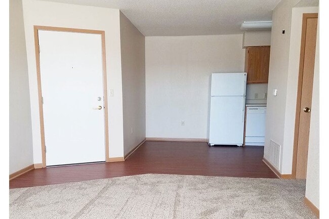 Photo - SUNDANCE HAYS APARTMENTS