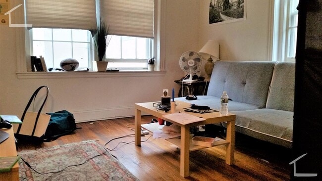 Building Photo - 1454 Commonwealth Ave Rental
