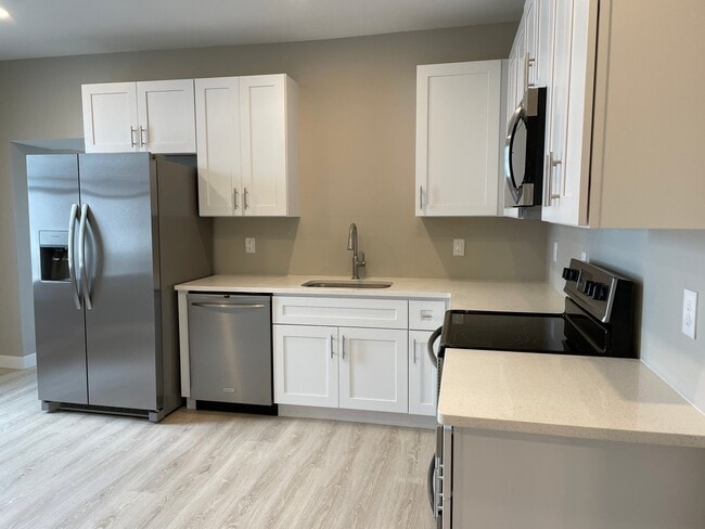 Photo - 145 Dupont St Unit 1st floor