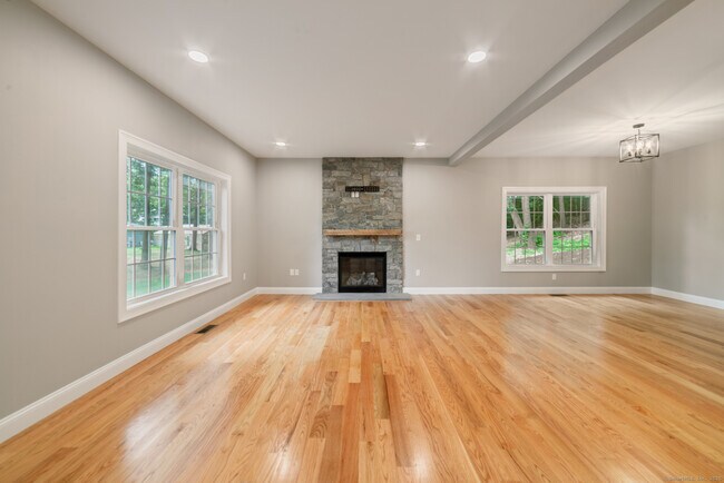 Photo - 164 Fox Den Rd