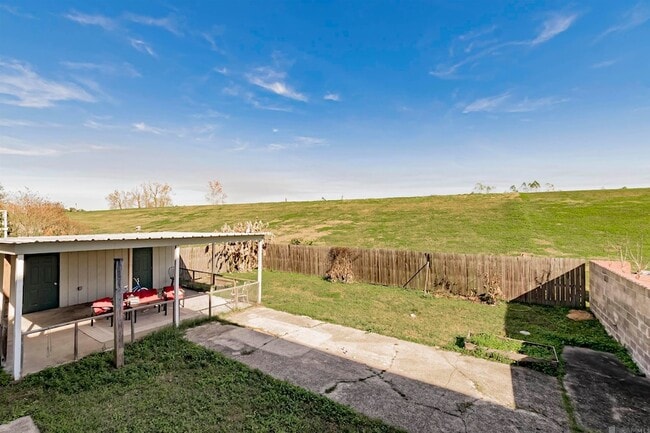 Photo - 550 S River Rd Unit B